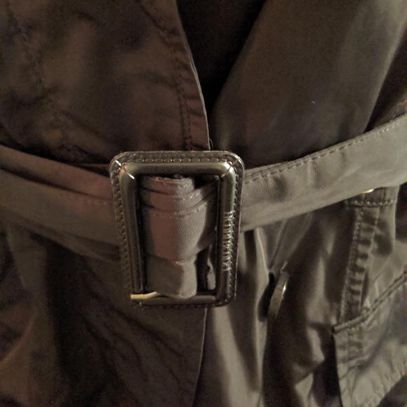 Henri bendel raincoat - Picture 8 of 12